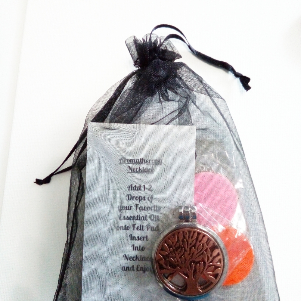 SALENewTreeof Life Aromatherapy/Diffuser Necklace - Picture 4 of 4